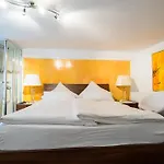 Linda'S Backpacker Zuerich City Apartment *