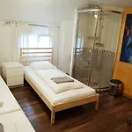 Apartment Linda'S Backpacker Zuerich City *