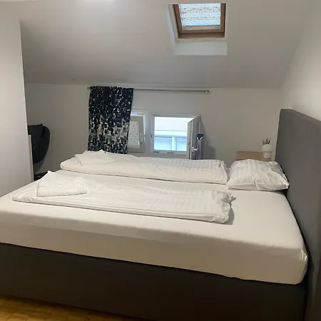 Linda'S Backpacker Zuerich City Lägenhet